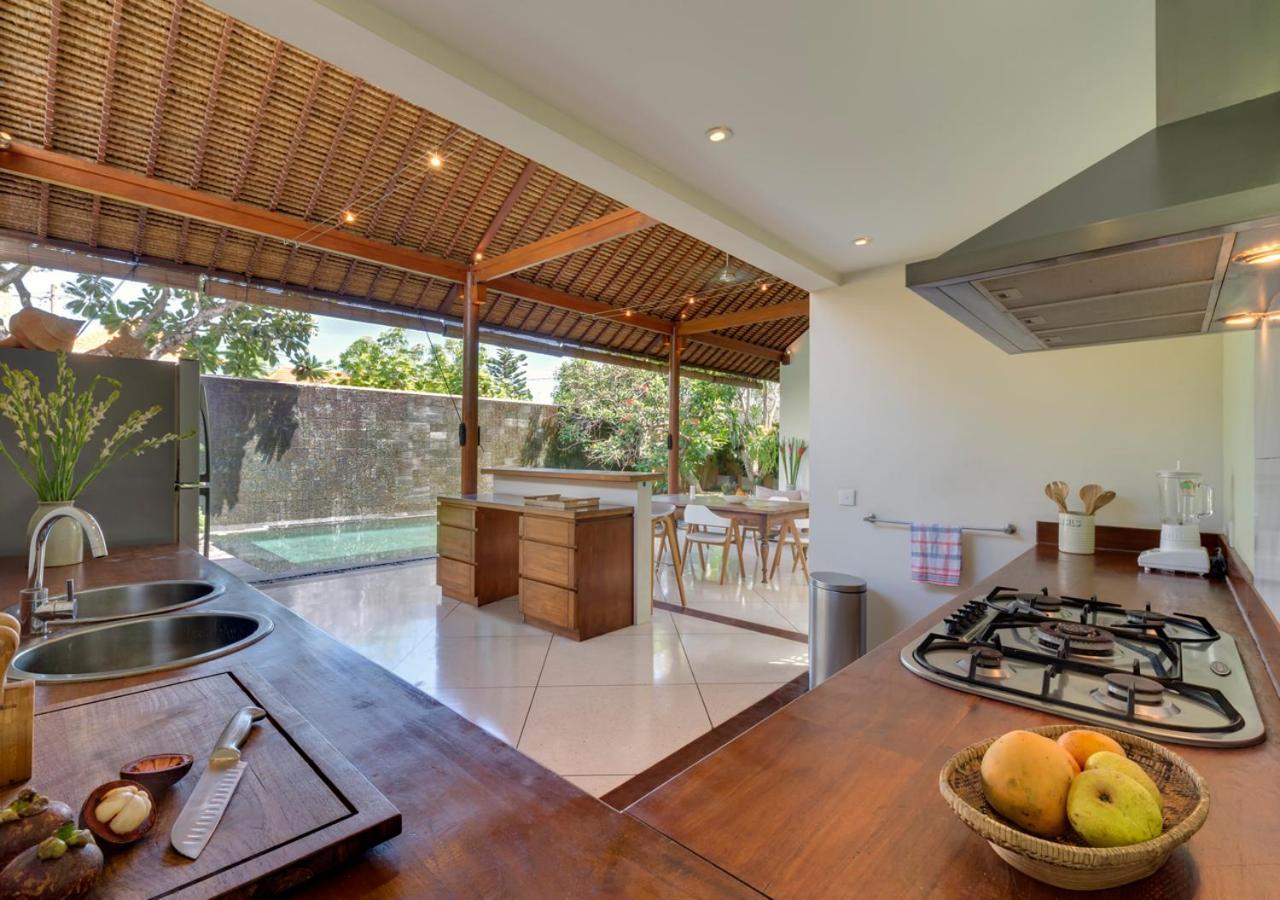 Villa Andalas Seminyak  Exterior photo